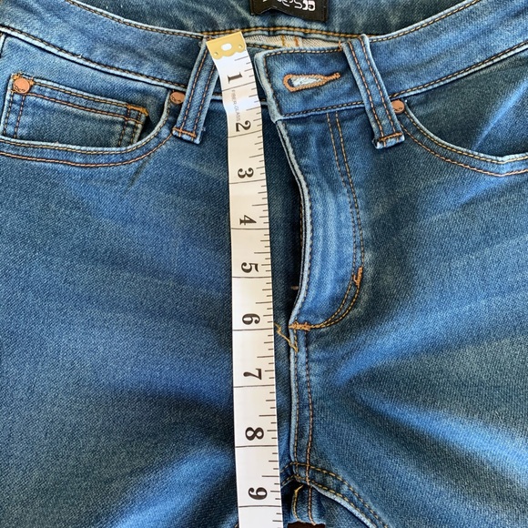 Joe’s Jeans kids size 10.  Lightly used xlnt cond - Picture 3 of 6